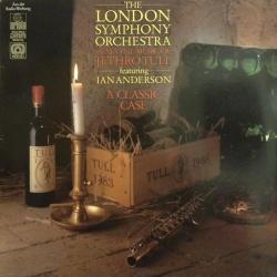 The London Symphony Orchestra Featuring Ian Anderson The London Symphony Orchestra Plays The Music Of Jethro Tull Featuring Ian Anderson (A Classic Case) Виниловая пластинка The London Symphony Orchestra Featuring Ian Anderson The London Symphony Orchestra Plays The Music Of Jethro Tull Featuring Ian Anderson (A Classic Case) Виниловая пластинка